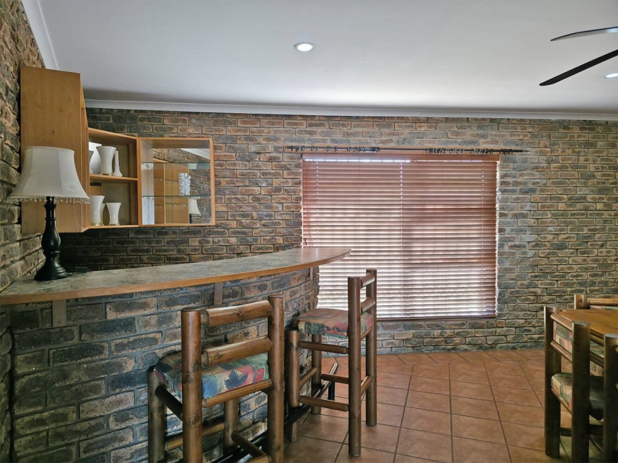 3 Bedroom Property for Sale in Kleinbosch Western Cape